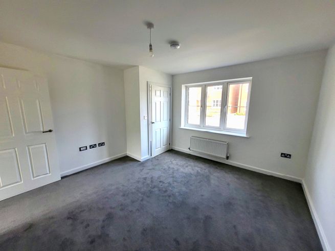Similar interior to plot 16